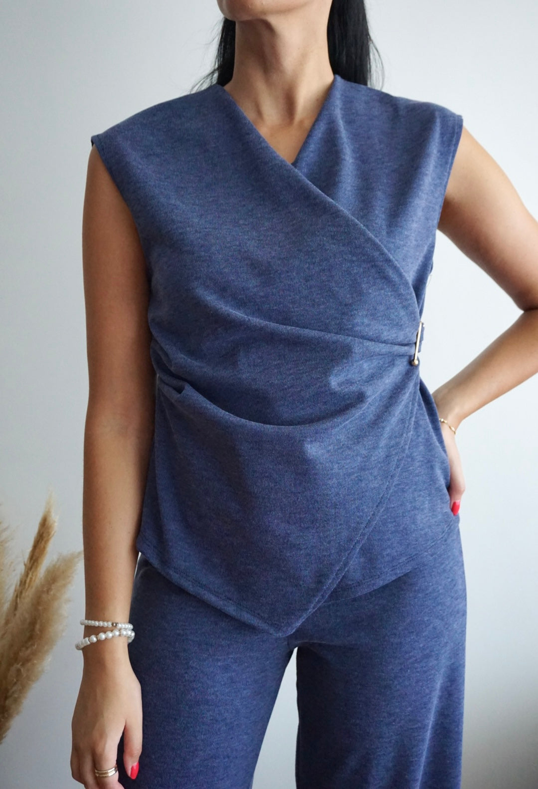 Conjunto malha azul - calça fluida e colete