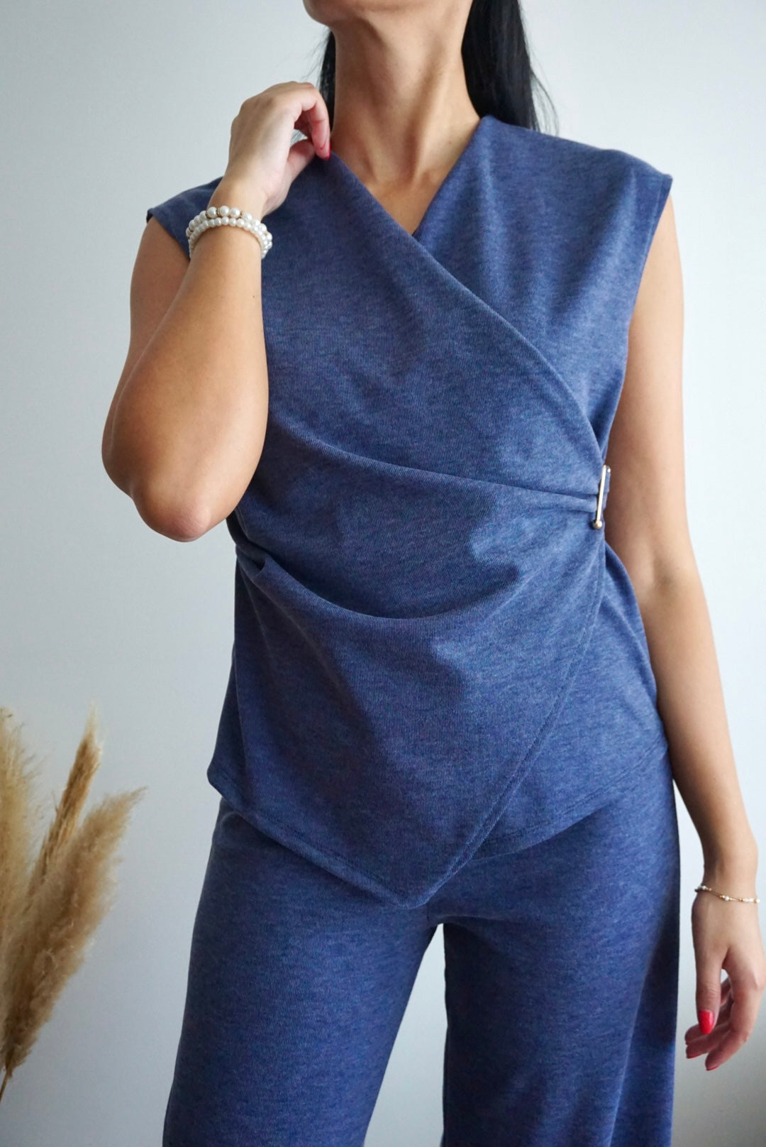 Conjunto malha azul - calça fluida e colete