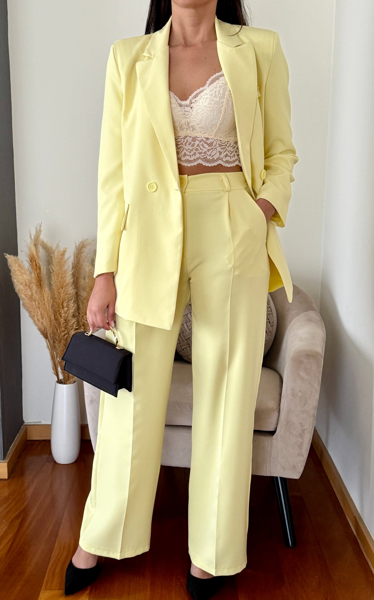 Fato amarelo limão
