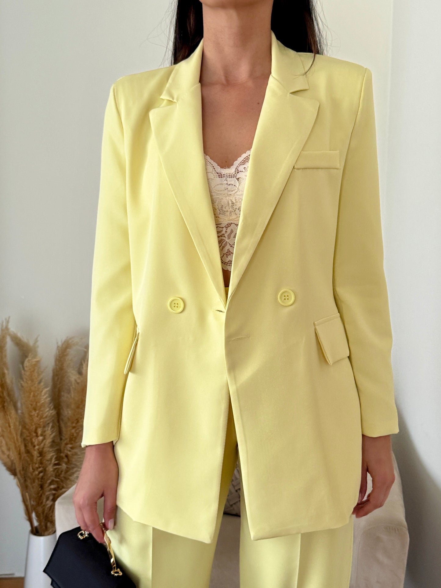 Fato amarelo limão