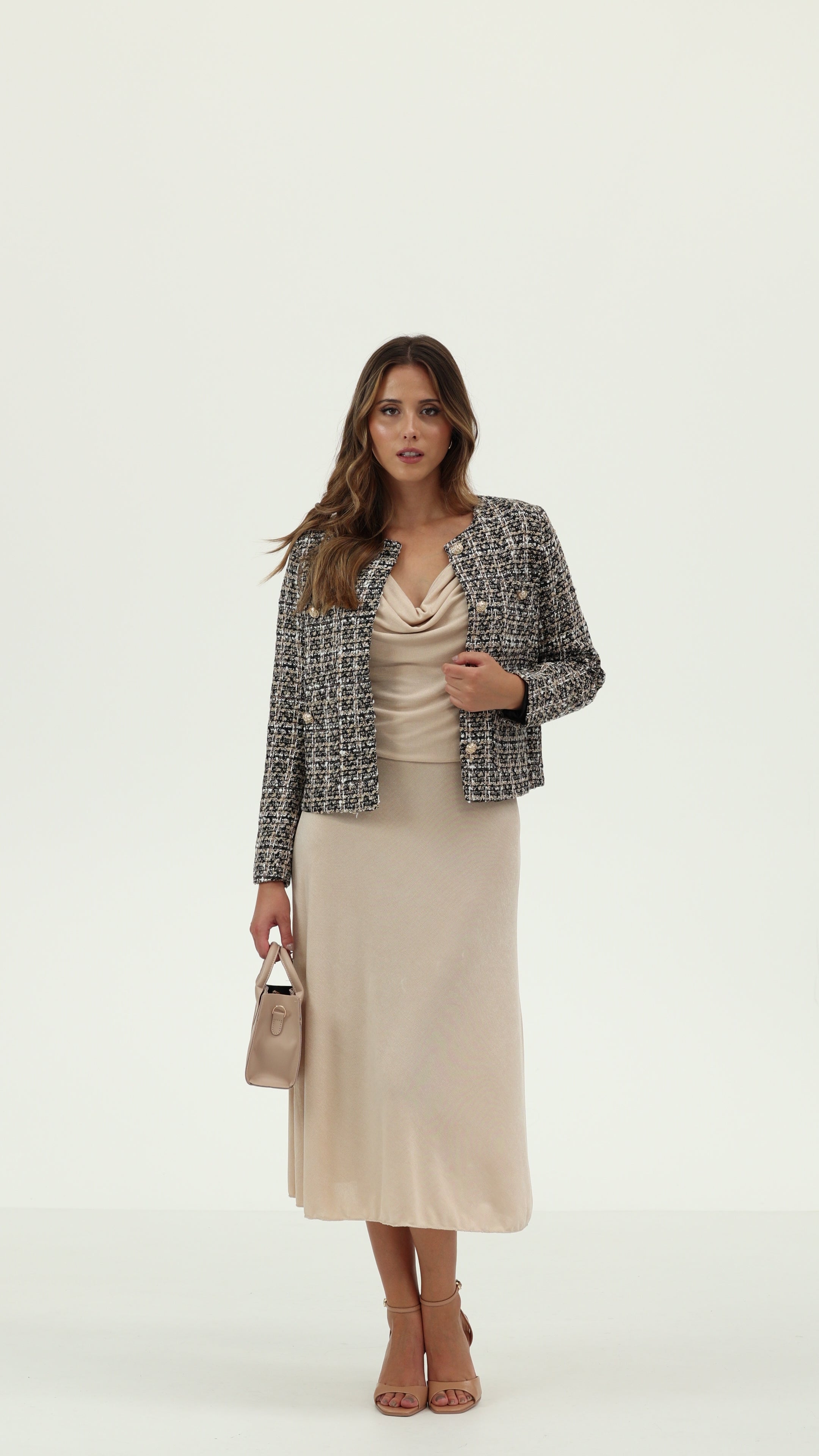 Carregar vídeo: Casaco tweed bolsos